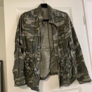 Express camo jacket - size s